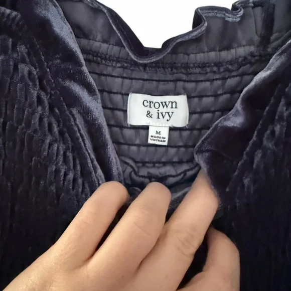 Crown & Ivy Navy Textured Dress - Picture 2 of 3